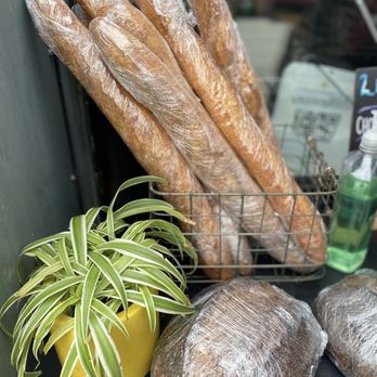 Wax Paper - They sell some great "Yesterday's Bread" - Sandwiches Near Me - Los Angeles, California Wax Paper - They sell some great "Yesterday's Bread" - Sandwiches Near Me - Los Angeles, California
