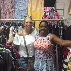 Bernies Treasures - Great shop with sweet hostess. Very nice dresses and souvenirs.