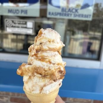Handel's Homemade Ice Cream - Praline pecan - Ice Cream & Frozen Yogurt Near Me - Pasadena, California