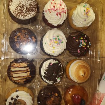 Molly's Cupcakes - An assortment of Cupcakes - Bakeries Near Me - New York, New York Molly's Cupcakes - An assortment of Cupcakes - Bakeries Near Me - New York, New York