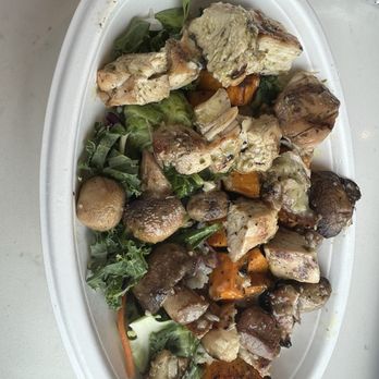 Mahana Fresh - Mahana Bowl, half coconut rice half kale crunch salad, roasted mushrooms and roasted sweet potatoes, Key West chicken, cilantro vinaigrette - New American Near Me - Gainesville, Virginia Mahana Fresh - Mahana Bowl, half coconut rice half kale crunch salad, roasted mushrooms and roasted sweet potatoes, Key West chicken, cilantro vinaigrette - New American Near Me - Gainesville, Virginia