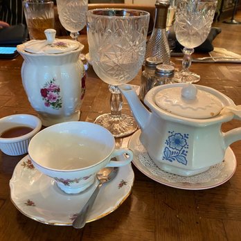 Tea Room - Tea service for Tea Room Berry Salad - Desserts Near Me - Miami, Florida Tea Room - Tea service for Tea Room Berry Salad - Desserts Near Me - Miami, Florida