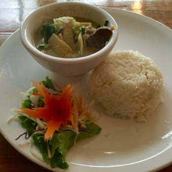 Cha Baa Thai - Vegetable green curry lunch - Thai Near Me - Halifax, Nova Scotia Cha Baa Thai - Vegetable green curry lunch - Thai Near Me - Halifax, Nova Scotia