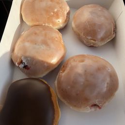 Raspberry jelly donuts, 1 Chocolate custard Raspberry jelly donuts, 1 Chocolate custard