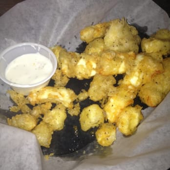 Crafty Cow - Burgers & Fried Chicken - Cheese Curds!  Yum! - Burgers Near Me - Oconomowoc, Wisconsin