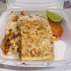 El Burrito Express - Chicken quesadilla