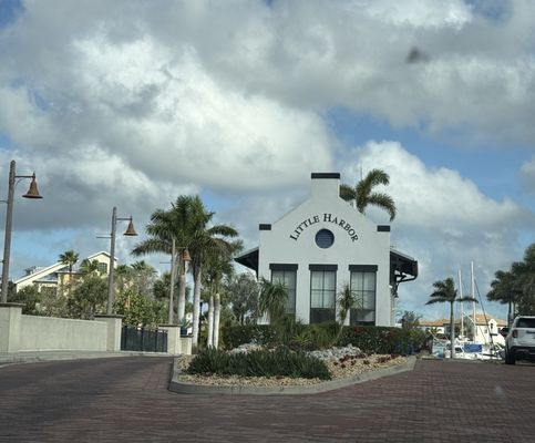 Little Harbor Marinas