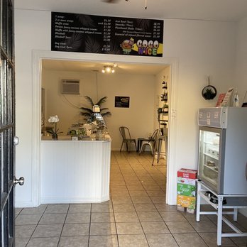 Coco Lov - Super cute & clean shop - Ice Cream & Frozen Yogurt Near Me - Tampa, Florida
