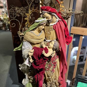Kris Kringl - Holiday Decorations Near Me - Leavenworth, Washington