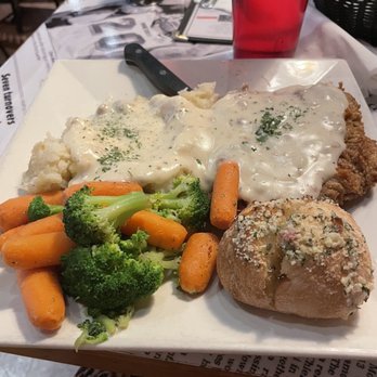 Legends Sports Pub - Chicken-fried steak with garlic roll - Pizza Near Me - Sandy, Utah Legends Sports Pub - Chicken-fried steak with garlic roll - Pizza Near Me - Sandy, Utah