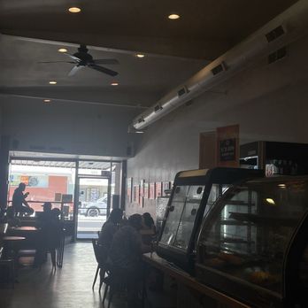 Black Sheep Espresso Bar - Seating Area (Indoor) - Coffee & Tea Near Me - Bishop, California