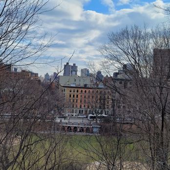 Morningside Park - A simple view - Parks Near Me - New York, New York