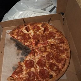 Large pepperoni pizza