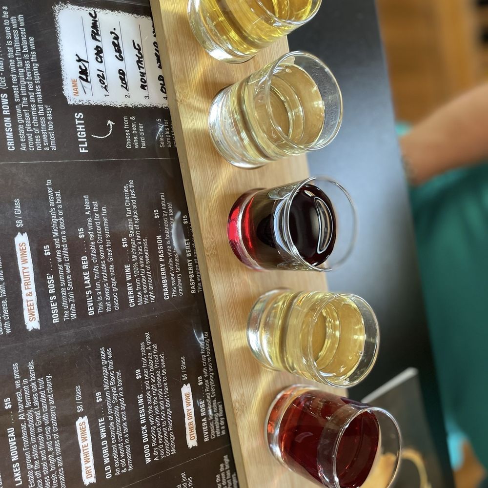 Cherry Creek Cellars - Flight - Wineries Near Me - Brooklyn, Michigan