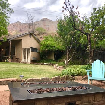 Red Rock Inn Bed & Breakfast - Bed & Breakfast Near Me - Springdale, Utah Red Rock Inn Bed & Breakfast - Bed & Breakfast Near Me - Springdale, Utah