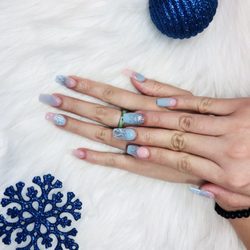 Perfect Nails - Nails design with tapered square shape!