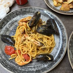Le Virtù in Tavola Restaurant - Seafood pasta