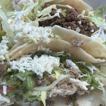 Taco Al Carbon - "Shredded beef" mush (likely ground beef) on top. Flavorless chicken taco on bottom. - Mexican Near Me - Boynton Beach, Florida Taco Al Carbon - "Shredded beef" mush (likely ground beef) on top. Flavorless chicken taco on bottom. - Mexican Near Me - Boynton Beach, Florida