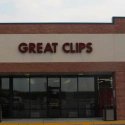 Great Clips - Conveniently located near Walmart