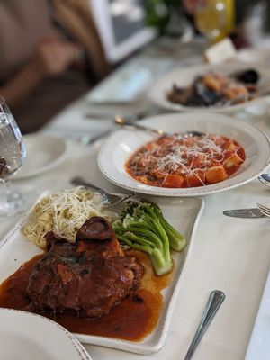 Carmine's by null