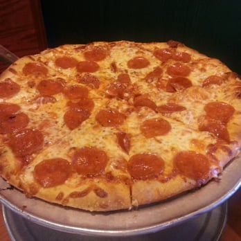 Fratelli Pizza - Yummy, cheesy & wonderful pepperoni pizza - Pizza Near Me - Flagstaff, Arizona