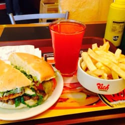 Rich Hamburguesas - Hamburguesa verde más papas fritas y jugo por 4800 CLP