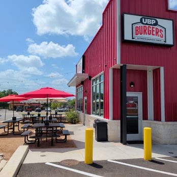 UBP Burger - Outside eating - Food Trucks Near Me - New Braunfels, Texas UBP Burger - Outside eating - Food Trucks Near Me - New Braunfels, Texas