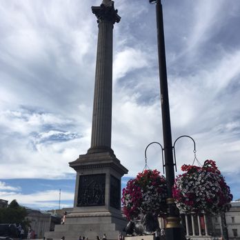 Trafalgar Square - Landmarks & Historical Buildings Near Me - London, XGL