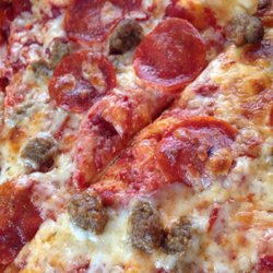 Chubs Pizza & BBQ - Pep & Sausage.... Yummy !!!