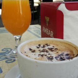 Samir - Zumo de Naranja (1,60€), Capuccino (1,50€)