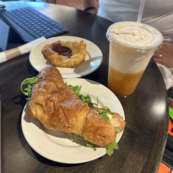 Meeting House Cafe - Breakfast Croissant, Raspberry Danish, Italian Soda - Coffee & Tea Near Me - Spokane, Washington