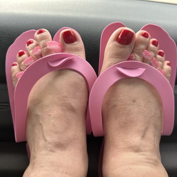 Gossip Nails & Spa - Nail Salons Near Me - Montgomery, Texas