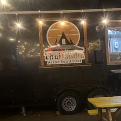 Baitong On Wheels-The River's Place - Food Truck Logo