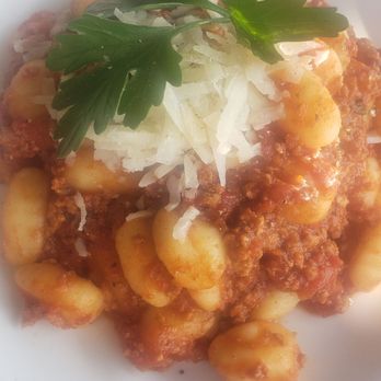 La Vecchia Ristorante - Veal pasta - Italian Near Me - Toronto, Ontario La Vecchia Ristorante - Veal pasta - Italian Near Me - Toronto, Ontario