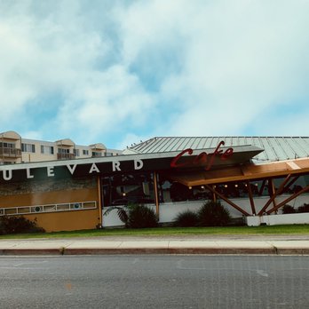 Boulevard Cafe - Cool retro looking diner. - New American Near Me - Daly City, California