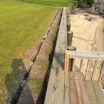 Coastal Boat Lift - Collapsed sod behind bulkhead. - General Contractors Near Me - New Bern, North Carolina Coastal Boat Lift - Collapsed sod behind bulkhead. - General Contractors Near Me - New Bern, North Carolina