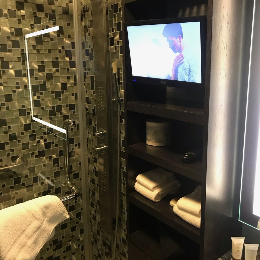 Hotel Clique - TV in bathroom! - Hotels Near Me - Calgary, Alberta Hotel Clique - TV in bathroom! - Hotels Near Me - Calgary, Alberta