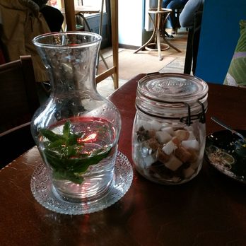 La Causerie des Mondes - Coffee & Tea Near Me - Dijon, 21 La Causerie des Mondes - Coffee & Tea Near Me - Dijon, 21