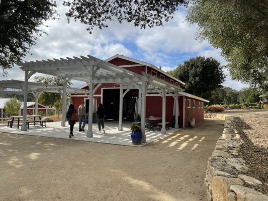 Willow Creek Wine Co. by null