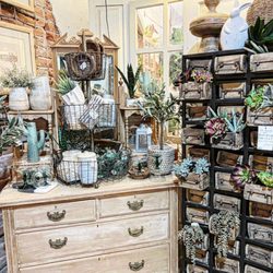 Old Brick House Vintage Market