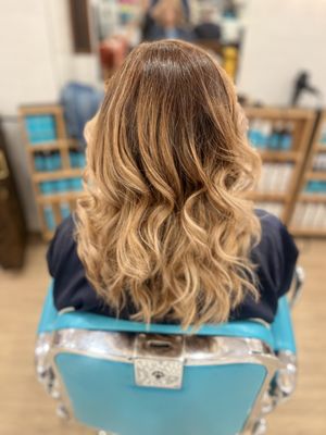 Capulet's Salon & Spa by null