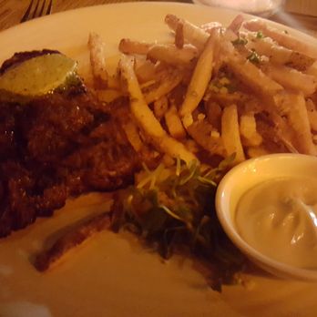 Terre Rouge - Steak frites - French Near Me - Markham, Ontario