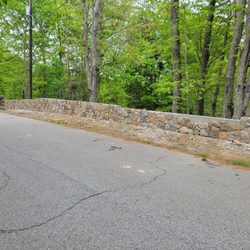 Masonry Brothers - Stone wall with block