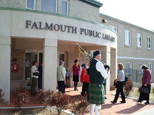 FALMOUTH PUBLIC LIBRARY - Updated October 2025 - 34 Photos - 300 Main ...