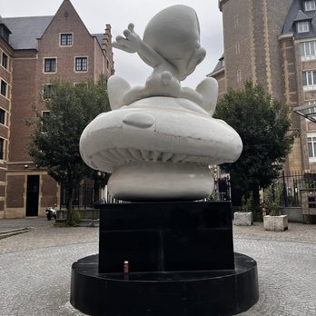 Smurf Store - Toy Stores Near Me - Brussels, BRU