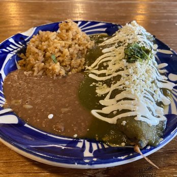 Casa Jacaranda - Cocina Mexicana - Chicken relleno with Salsa verde - Mexican Near Me - Venus, Texas Casa Jacaranda - Cocina Mexicana - Chicken relleno with Salsa verde - Mexican Near Me - Venus, Texas