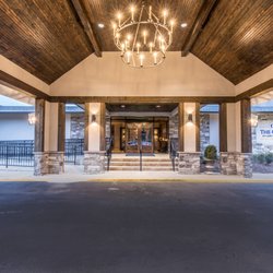 The Club at Lake Sinclair - Entrance to the newly renovated club.