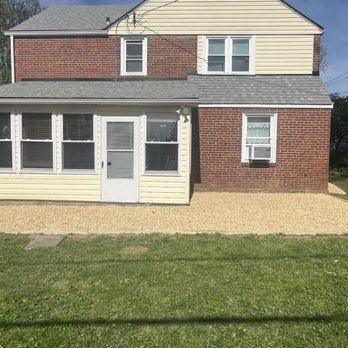 J Gonzalez construction - Pea gravel patio with wood outline - Roofing Near Me J Gonzalez construction - Pea gravel patio with wood outline - Roofing Near Me