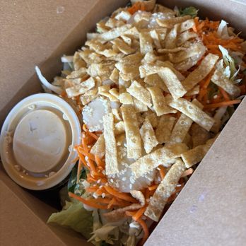 Pine Street Burgers - Asian salad: Fresh & delicious!! - Burgers Near Me - Grass Valley, California Pine Street Burgers - Asian salad: Fresh & delicious!! - Burgers Near Me - Grass Valley, California