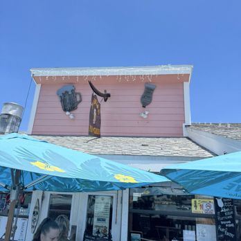 Pirates Pub & Grub - Outside - American Near Me - Madeira Beach, Florida Pirates Pub & Grub - Outside - American Near Me - Madeira Beach, Florida